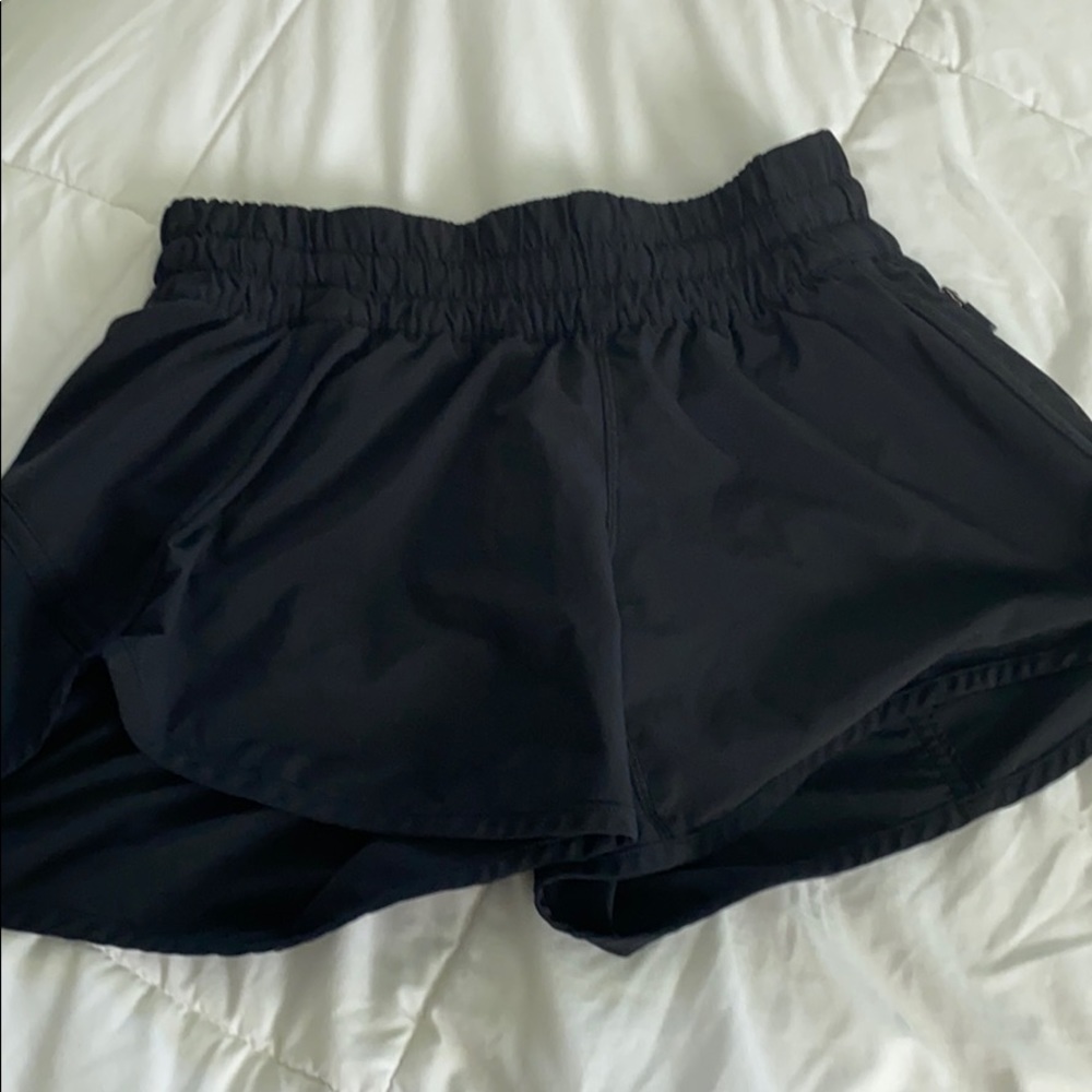 Tracker short 4”